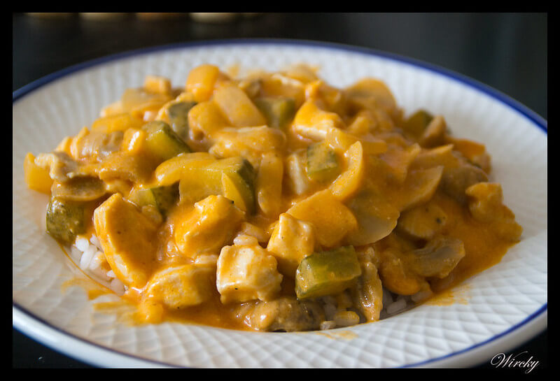 Strogonoff de pollo